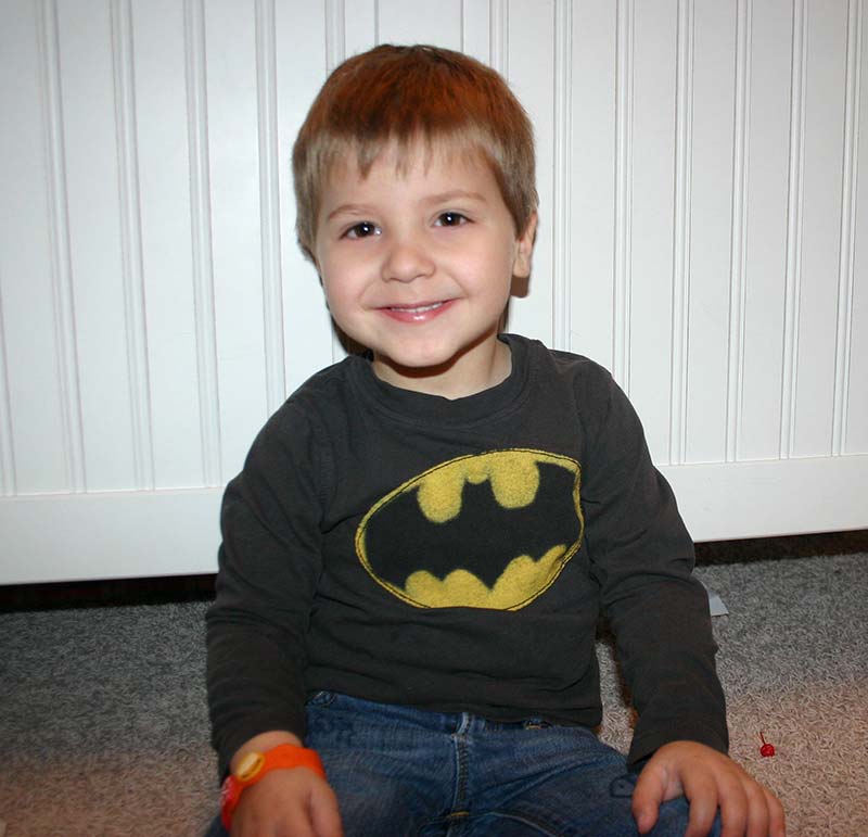 Braden, who has food allergies, wearing black shirt